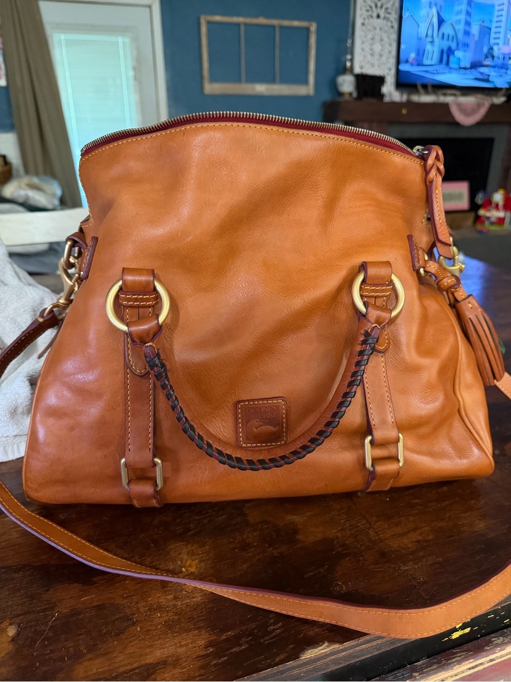 Dooney & Bourke Leather Shoulder Bag/ Tote